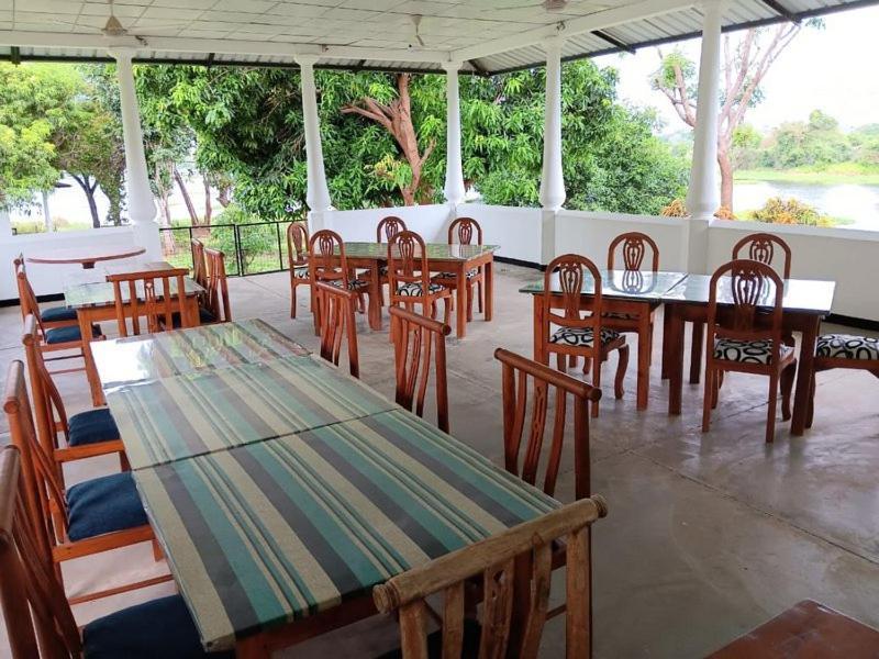 Aligama Cottage Talakolawela エクステリア 写真
